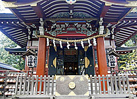 南沢氷川神社拝殿近景