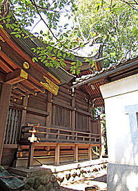 武蔵阿蘇神社本殿左より