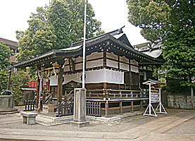 成宗須賀神社社殿全景左より