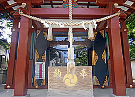 女塚神社拝所