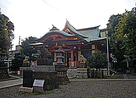 鮫洲八幡神社拝殿遠景左より