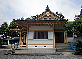新町御嶽神社拝殿左側面
