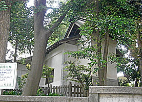 田端神社本殿左背面