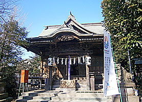 立川熊野神社拝殿左より