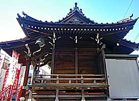 鷹取白魚稲荷神社社殿左側面