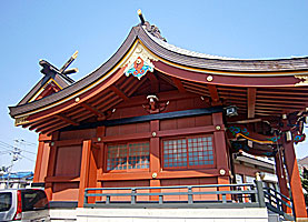多摩川諏訪神社拝殿右側面