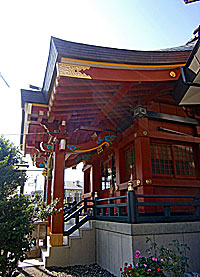 多摩川諏訪神社拝殿向拝左側面