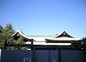 玉姫稲荷神社社殿側面