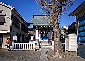 立石梅田稲荷神社拝殿遠景