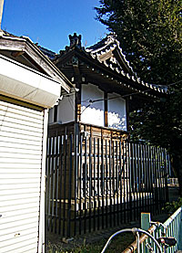 矢口氷川神社本殿左背面