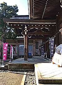 藤嶋神社拝殿向拝左側面
