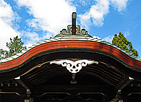 筑紫神社拝殿唐屋根