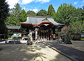 筑紫神社拝殿遠景右より