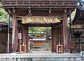志賀海神社神門入口