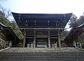 伊奈波神社楼門近景