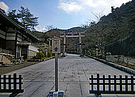 伊奈波神社参道入口