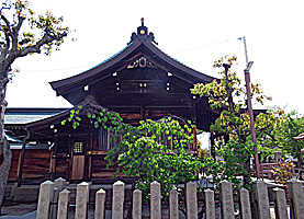西本町貴布禰神社拝殿右側面