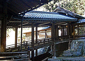 安志加茂神社廊下左より
