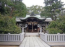 芦屋神社拝殿遠景