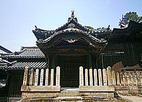 福崎熊野神社幣殿左側面