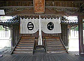 福崎熊野神社幣殿拝所