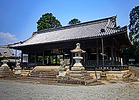 福崎熊野神社拝殿近景左より