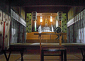 福崎熊野神社幣殿内部