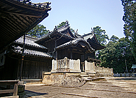 福崎熊野神社本殿左より