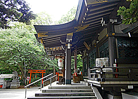 船詰神社拝殿向拝左側面