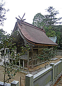 賀集八幡神社本殿左背面