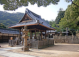 平野祇園神社拝殿遠景左より