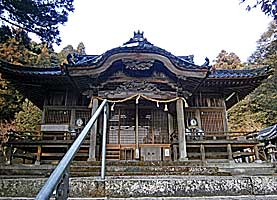 林田八幡神社拝殿正面