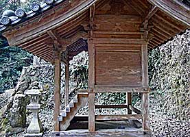 林田祝田神社奥殿左側面