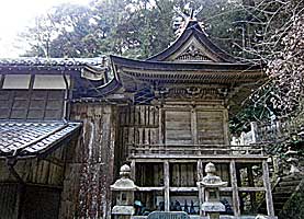 林田祝田神社本殿左側面