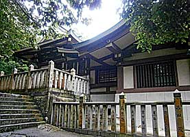 日岡神社社殿右側面