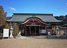 平野八幡神社拝殿正面