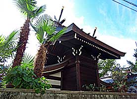 生田一宮神社本殿左背面