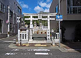 生田一宮神社参道入口