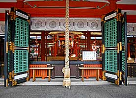 生田神社拝所