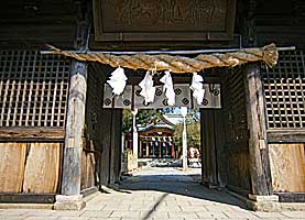 稲爪神社神門入口