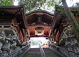 地徳鹿嶋神社割拝殿入口