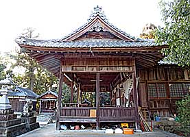 垣田神社拝殿左側面