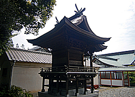 揖西神戸神社奥之院社殿右背面