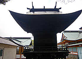 揖西神戸神社奥之院社殿背面