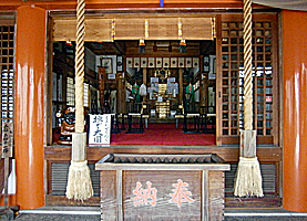 揖西神戸神社拝所