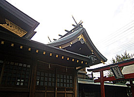 長田駒林神社本殿左より