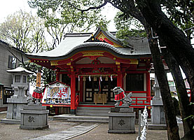 杭瀬熊野神社拝殿左から