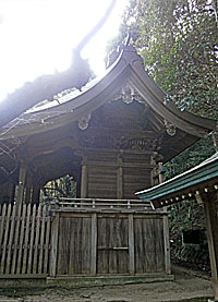 松帆神社本殿左側面