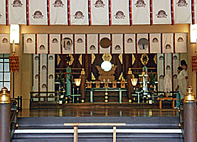 湊川神社拝殿内部