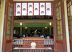 湊川神社拝所